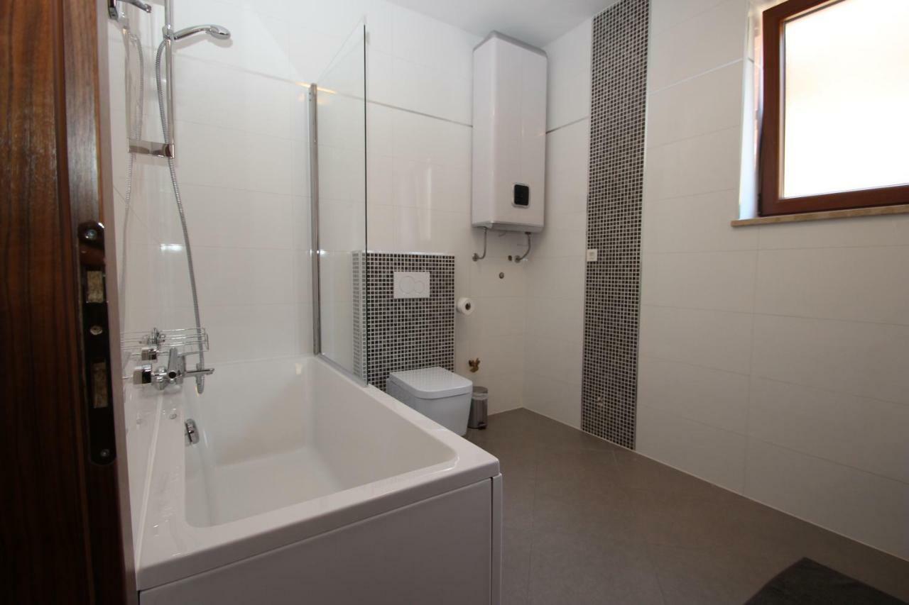 Villa Dora Vabriga Tar-Vabriga エクステリア 写真